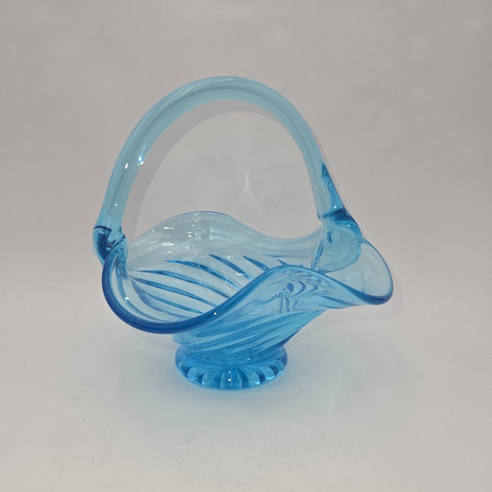 Vintage Aqua Blue Swirl Glass Basket with Applied Handle L.E. Smith‎ Style MCM